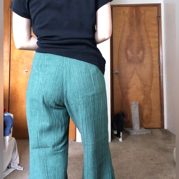SOLD Green Wide Leg Pants - Picture 3 of 6
